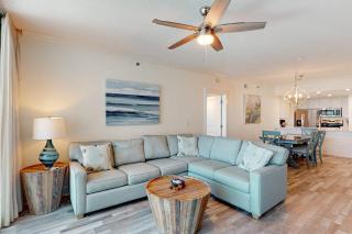 4th-floor remodeled condo with pool hot tub fitness room balcony & lazy river - 6