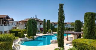 DB12 Adjacent to Aphrodite Hills – Communal Pool - 3
