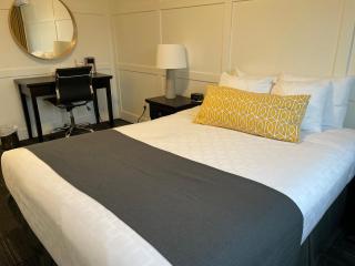 Steveston Cafe & Hotel - 4