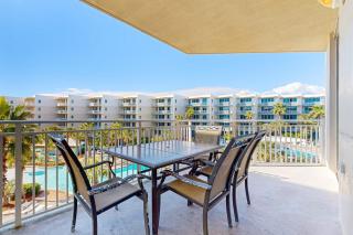 Welcoming Beachy Condo At Waterscape 490 Feet Of Private Beach - 0