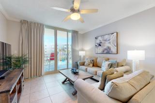 Condo in Gulf Front Resort w Shared Amenities w Pool & Hot Tub - 0