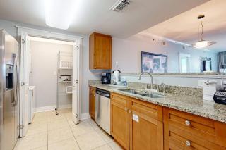 5th Floor Elegant Spacious Condo At Waterscape Waterfall Lazy River - 1