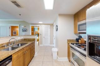 Inviting Gulf-Front Condo At Waterscape 490 Feet Of Private Beach - 4