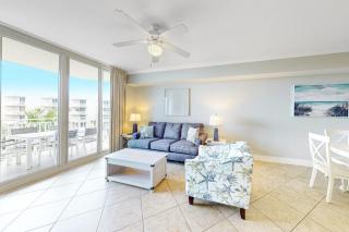 Lovely Floral-Themed Condo On Okaloosa Island Steps To Beach Lazy River - 9