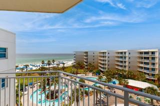 Inviting Spacious Condo On Okaloosa Island Waterfall Lazy River - 9