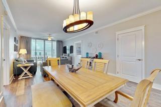Sunny Waterscape 6th-floor condo with pools hot tubs & stunning Gulf views - 2