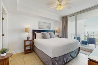 Beachview Condo with full kitchen shared pool and beach access - 2