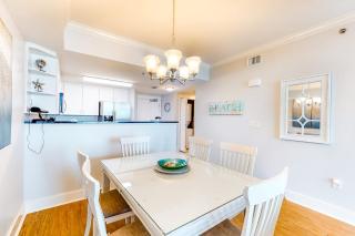 Elegant Decorated Condo At Waterscape Waterfall Lazy River - 5