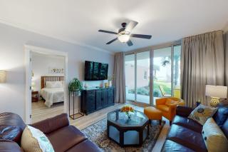 Handicap accessible ground-floor condo on Okaloosa Island Waterfall Lazy River - 8