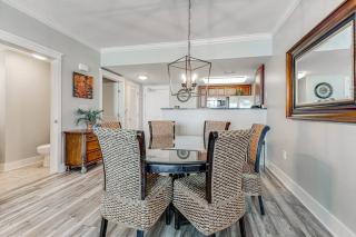Cozy Tropical Condo On Okaloosa Island Children's Playground 2 Hot Tubs - 3