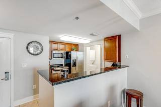Cozy Tropical Condo On Okaloosa Island Children's Playground 2 Hot Tubs - 1