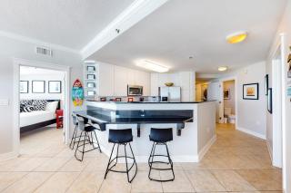 Beachfront Condo with Private Beach & Access Balcony Ocean View & WiFi - 5
