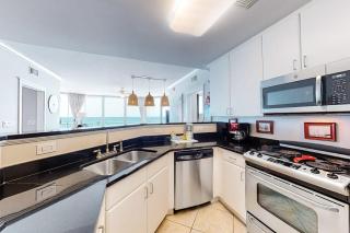 Beachfront Condo with Private Beach & Access Balcony Ocean View & WiFi - 4