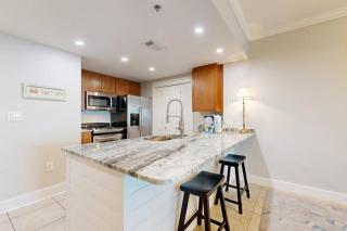 Second floor bright & Spacious condo with resort amenities ocean views & W&D - 3