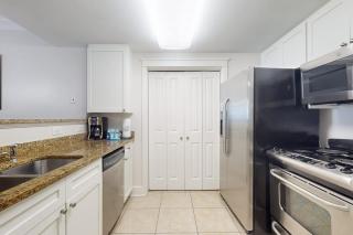 2nd Floor Warm Welcoming Condo At Waterscape Playground 2 Hot Tubs - 1