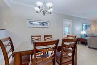 Picturesque Gulf-Front Condo On Okaloosa Island Steps To Beach Lazy River - 4