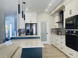 Vacation rental home -1min to highway - 2