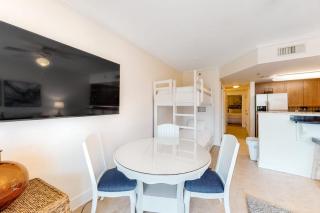 Condo On Okaloosa Island Children's Playground 2 Hot Tubs - 6