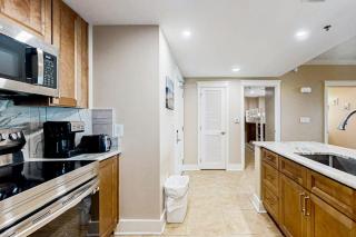 4th Floor Condo At Waterscape Children's Playground 2 Hot Tubs - 3