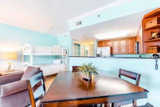 2nd Floor Welcoming Condo At Waterscape 490 Feet Of Private Beach - 6