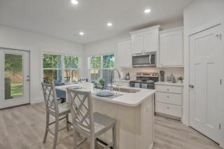 Chasing Dreams Townhome - 4
