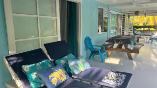 LE FARE BLEU DUO 2 chambres climatisées avec 1 salle de bain - bord de lagon à Tiputa Rangiroa - vélos gratuits et snorkeling -  - 1