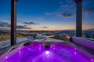 Heated Indoor Pool, Theater, Game Room & Hot Tub near Pigeon Forge & Gatlinburg - 8