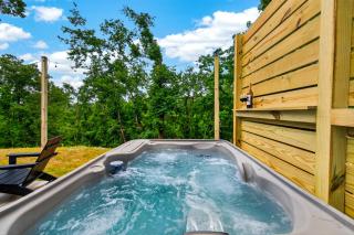 1414 Social Luxury Cabin New Build Hot Tub Rooftop Deck Sevierville TN - 1