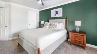Landing Stylish 1BD Clubhouse - 3
