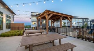 Landing Apartments - The Chloe Kyle - 1