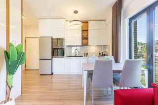 AMA'S 1BR Ap 4 - Parking, Kitchen & Balcony - 8