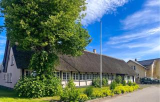 4 Bedroom Cozy Home In Samsø - 0