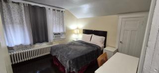 House in Niagara falls, Close to Clifton Hill, Casino and Horseshoe falls and with kitchen for 6 Guest - 8