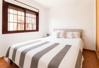 Club Salino Hideaway-Your Peaceful Retreat with Pool in Torrevieja - 7