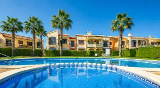 Club Salino Hideaway-Your Peaceful Retreat with Pool in Torrevieja - 6
