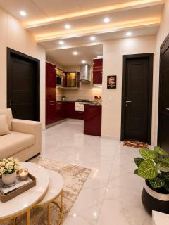 Canal Facing Luxury Suite Bahria Town Lahore - 2