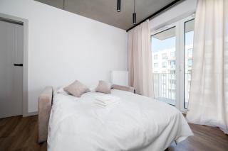 Widzewska Exclusive Apartment by BookingHost - 9