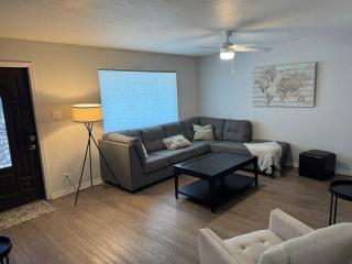 Luxury Old Town & Papago Oasis Near Mayo Clinic & HonorHealth - 1