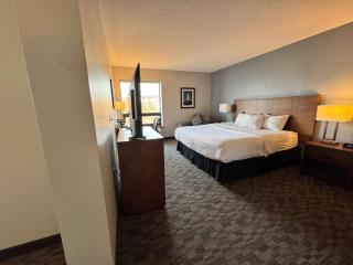 Quality Inn & Suites - 8