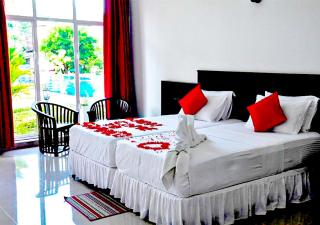 The Grand Lake - Polonnaruwa - 0