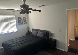 Master Bedroom w own bathroom near Austin airport - 0