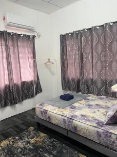 StayManis House Kangar - 9