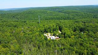 Spacious Lodge Madawaska Ideal for GroupsTrails - 2