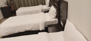 Hotel Leela Galaxy - 7