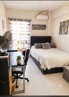 Modern 2BR city flat 10min from the beach - 2
