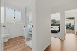 Stylish Escape with Panoramic Hill Views I Sleeps 12 - 7