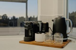Stylish Escape with Panoramic Hill Views I Sleeps 12 - 2