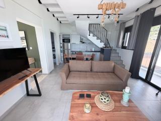 Ciel Seafront Suites - Maisonette - 3