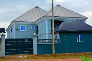 Luxury AdoEkiti Apartment Regular Power Supply, Wi-Fi - 3