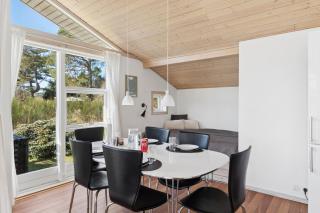 Spa Holiday Home By Høve Beach - 3